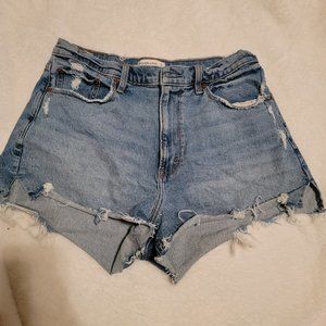 Abercrombie & Fitch The Mom Short High Rise